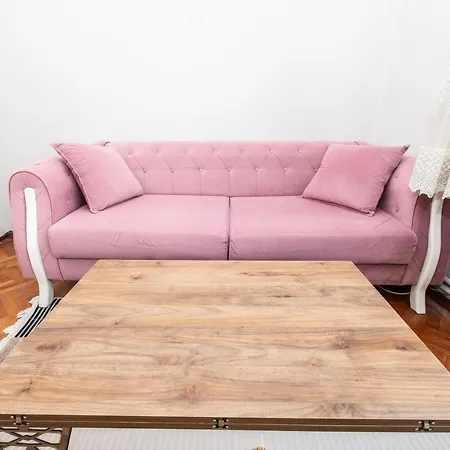 Kadikoey Merkezde Lueks Apartament *