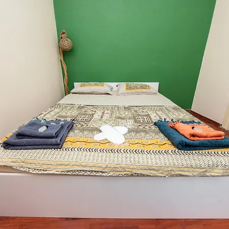 Kadikoey Merkezde Lueks Apartament *