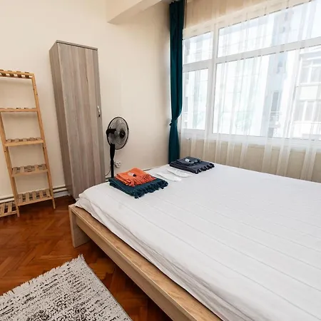 Kadikoey Merkezde Lueks * Stambuł
